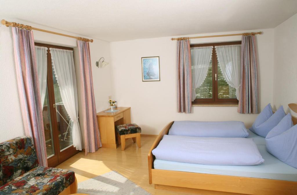 Gaestehaus Ortner Liesing Rum bild